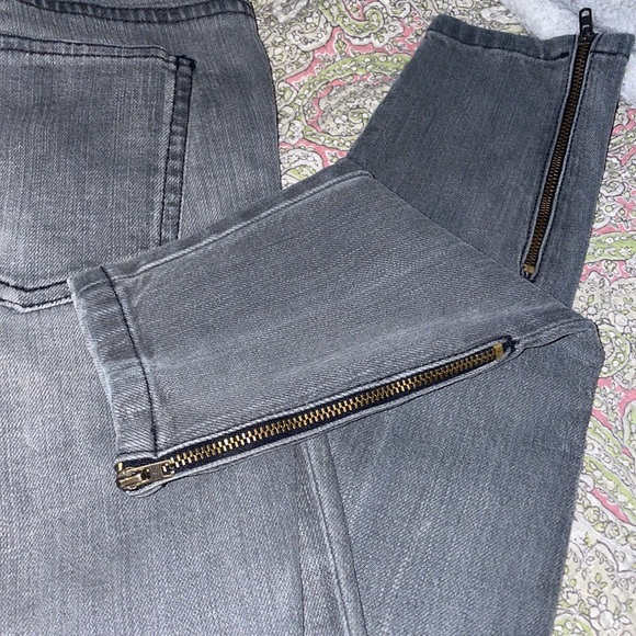 Stella McCartney luxury, grey, super skinny, zipper jeans sz. 29 - Picture 4 of 6